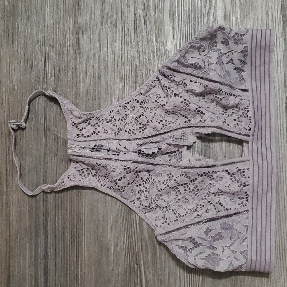 Victoria's Secret Very Sexy Halter lace Bralette MINT CONDITION size small
